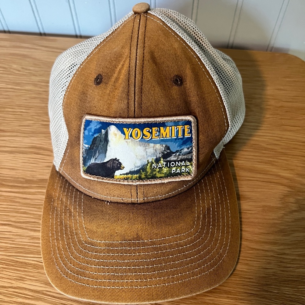 Outdoor Life Brown and White Yosemite Hat